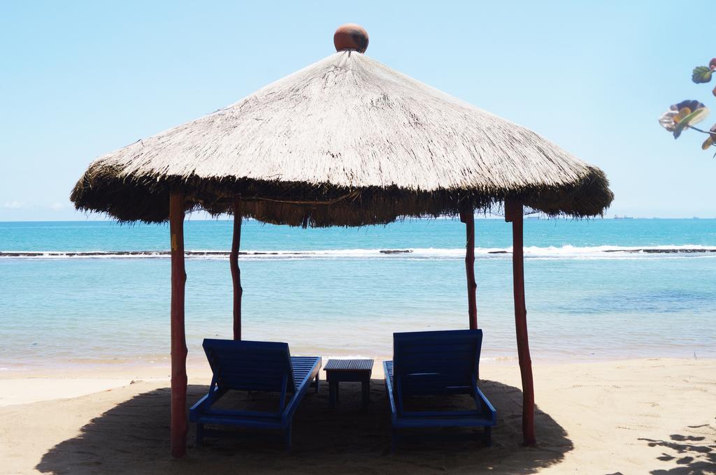 Hotel Robinson Plage Lome Exterior photo