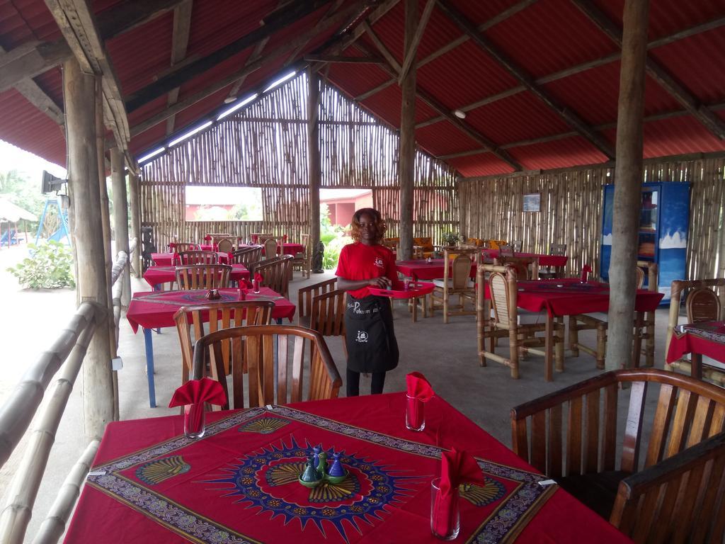 Hotel Robinson Plage Lome Exterior photo