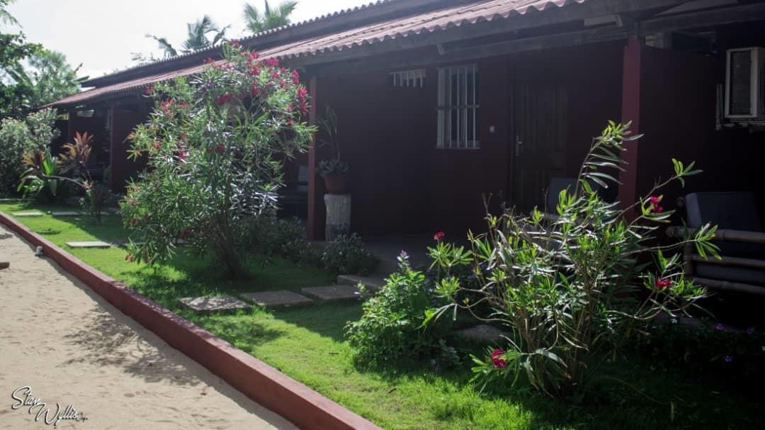 Hotel Robinson Plage Lome Exterior photo